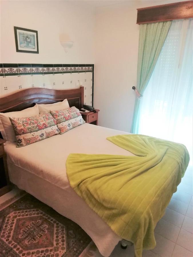 Hotel Atlantica Sao Martinho do Porto Bagian luar foto